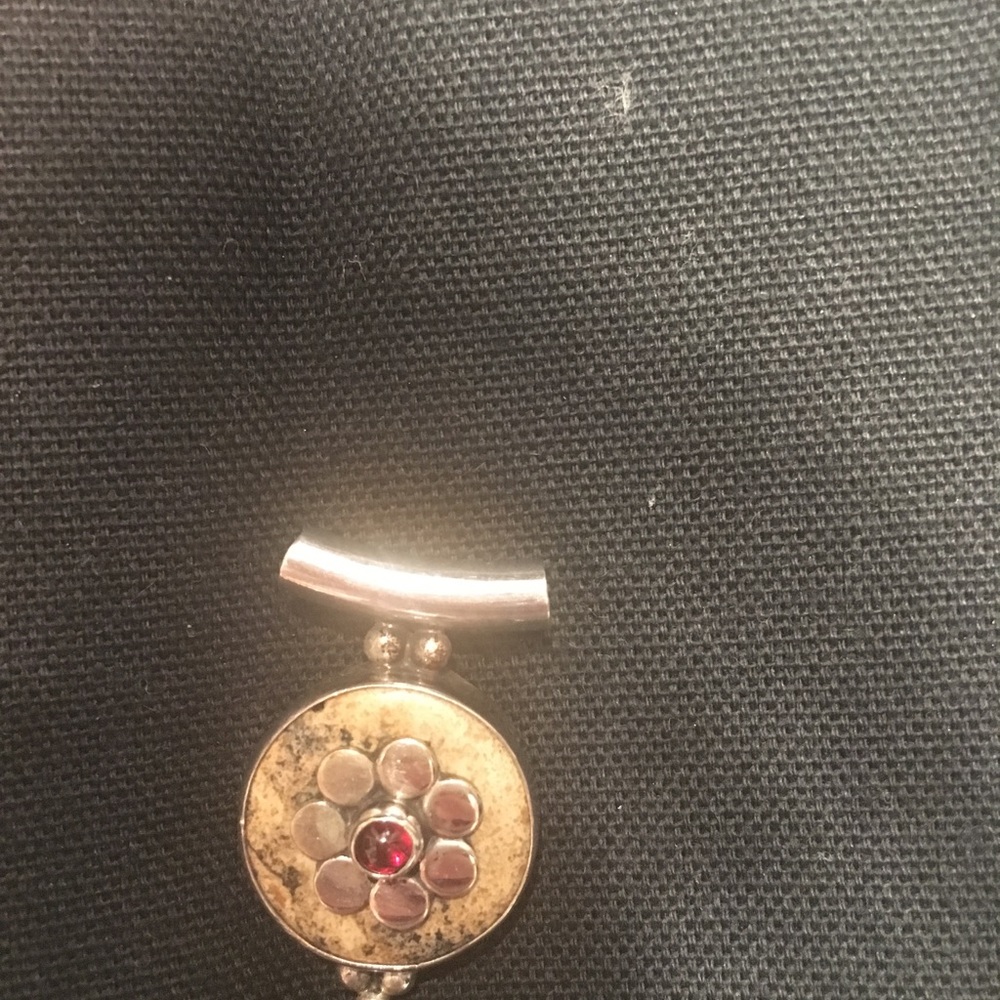 Pendant - Picture 5 of 5
