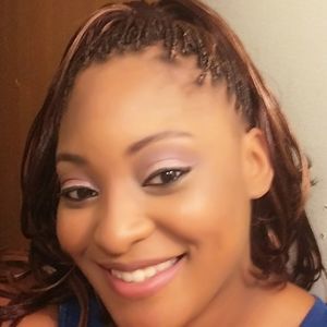 Meet your Posher, Alicia