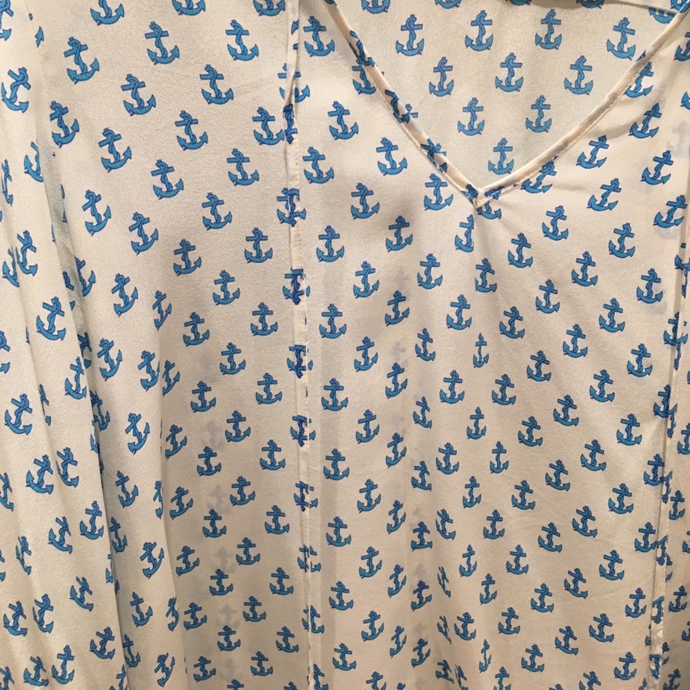 Cute anchor shirt!