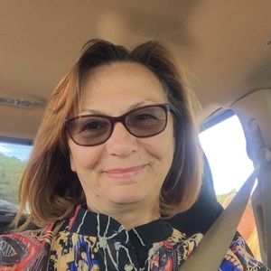 Meet your Posher, Debra