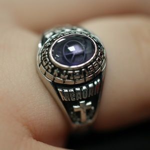 Meet your Posher, Meagan