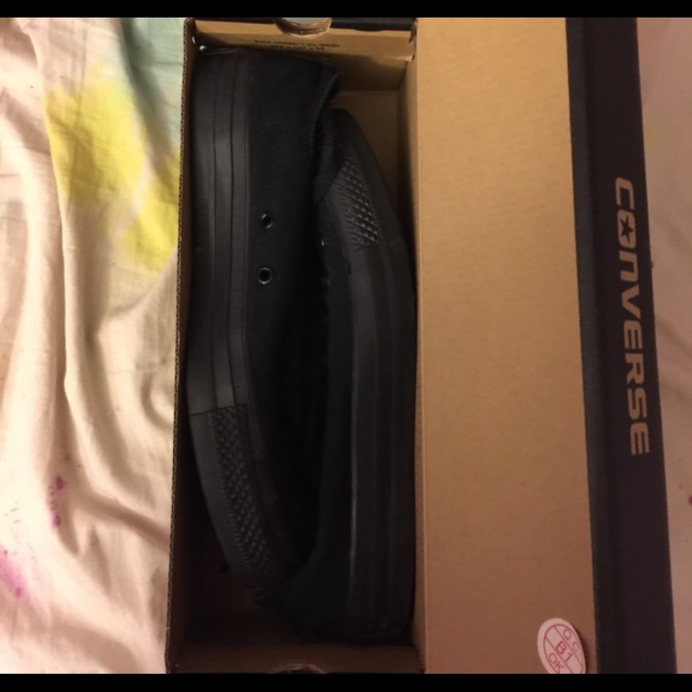 Black converses