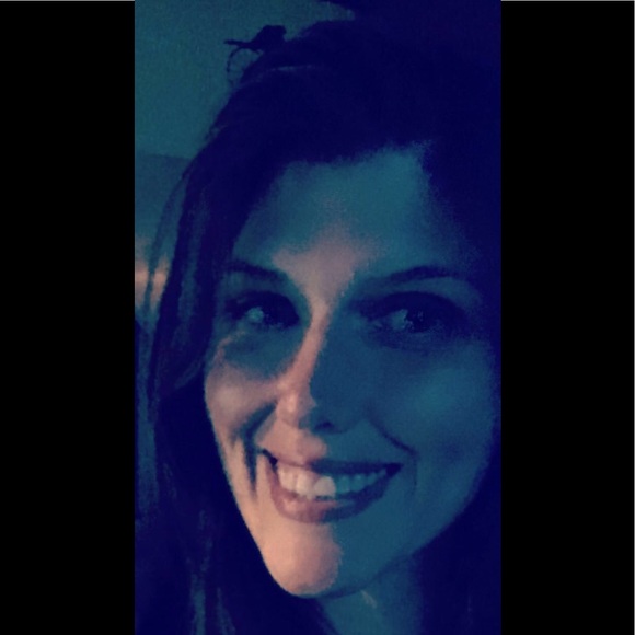 Meet your Posher, Misti - Picture 1 of 1