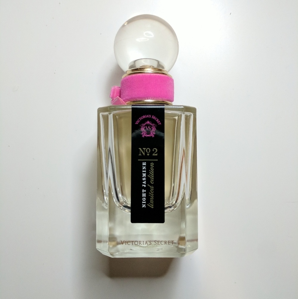 💰SOLD💰Victoria's Secret Limited Edition