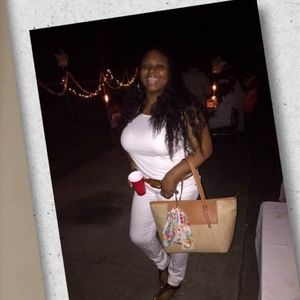 Meet your Posher, Teia