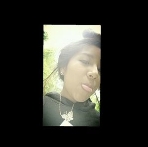 Meet your Posher, Joana