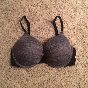 Victoria's Secret PINK Wear Everywhere Push-up