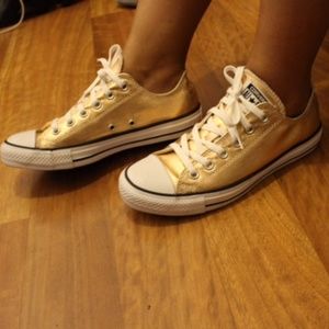 Rose Gold Converse 💖💖💖