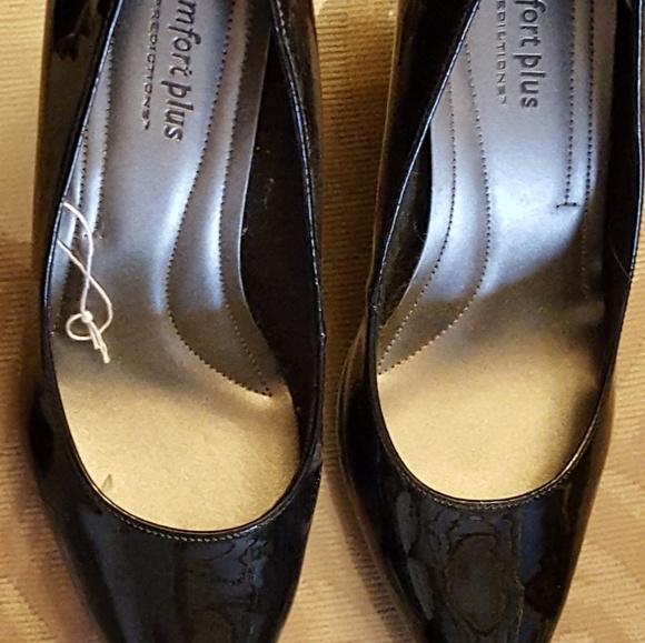 Shoes - Picture 2 of 2