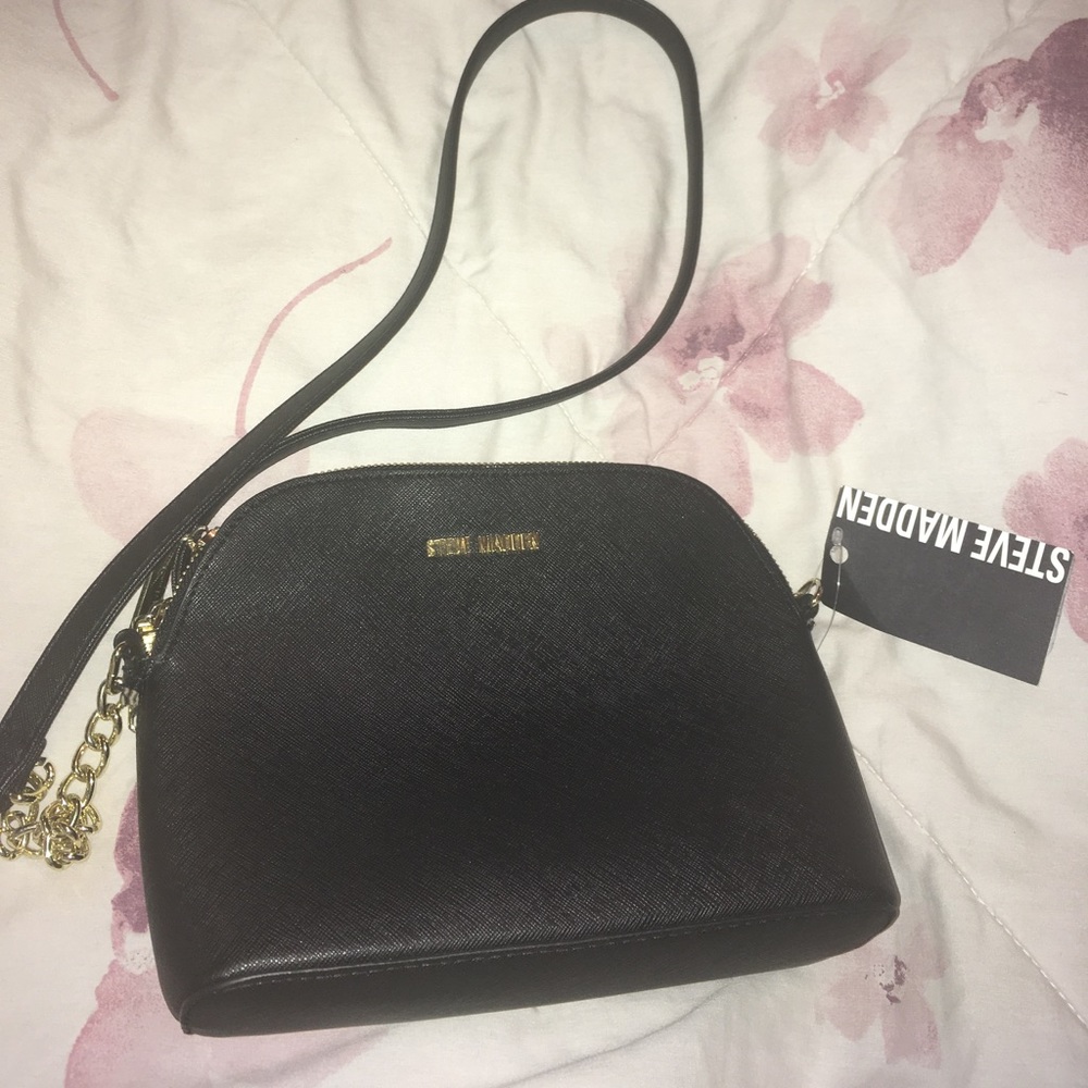 Flash sale! Steve Madden cross body