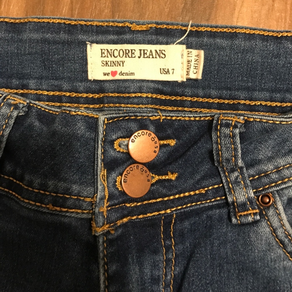 Distressed Jeans - Picture 2 of 2