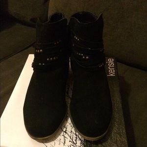 Kensie Black suede Boots.