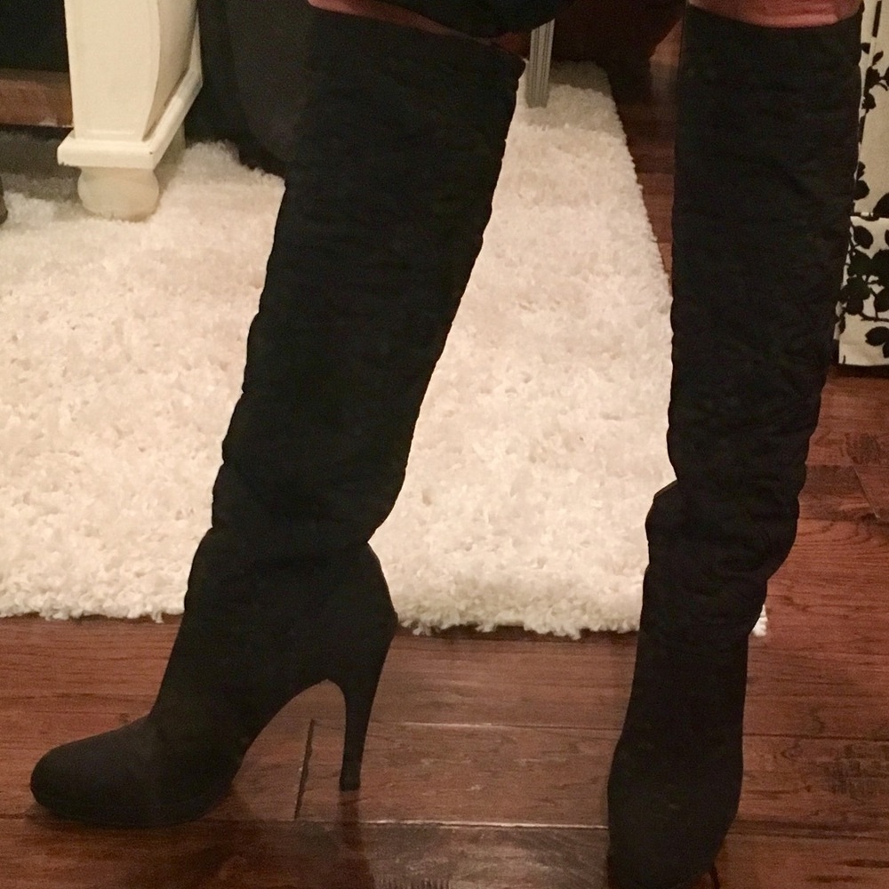 Stuart Weitzman Knee High Quilted Boots