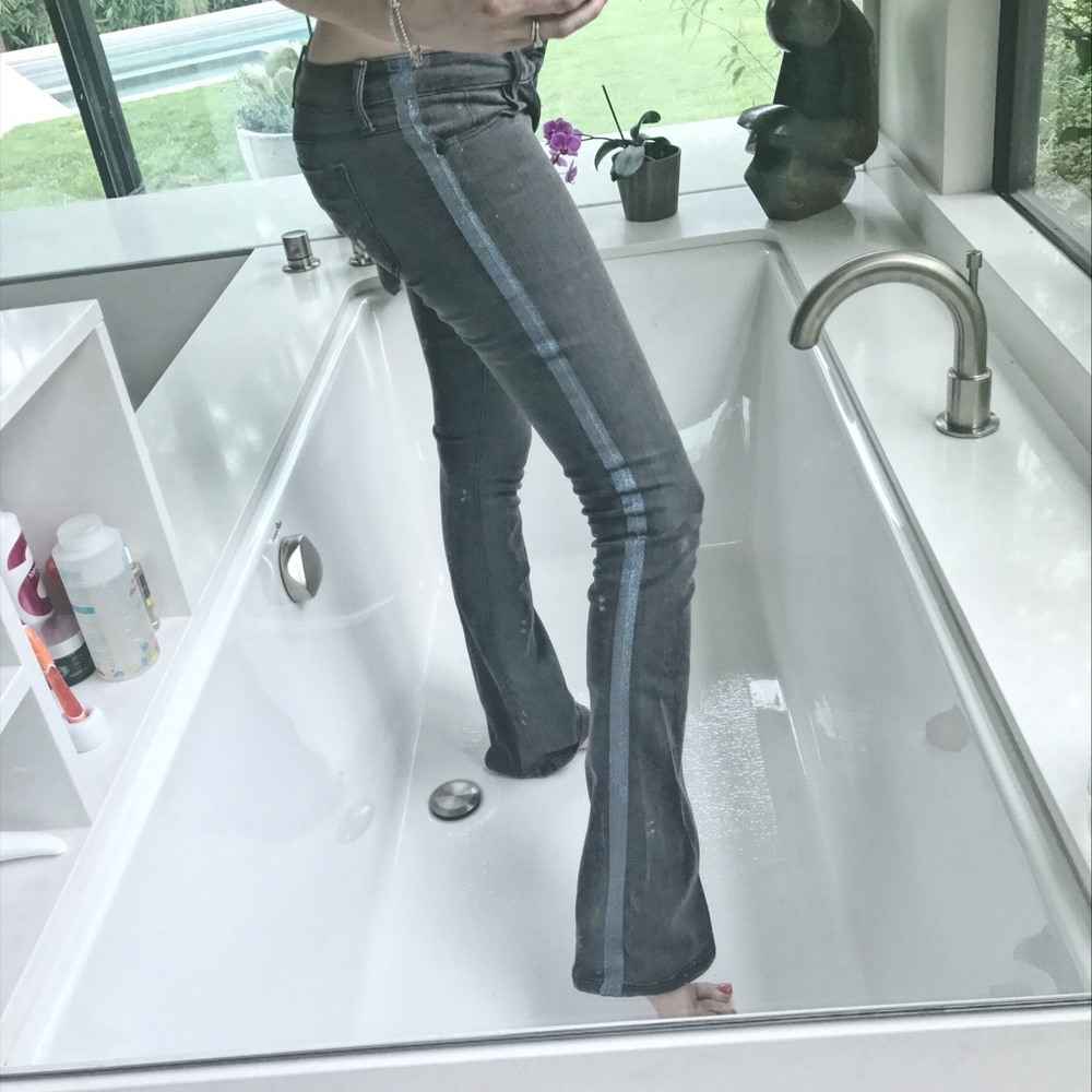 Flair jeans with silver sparkles strip!