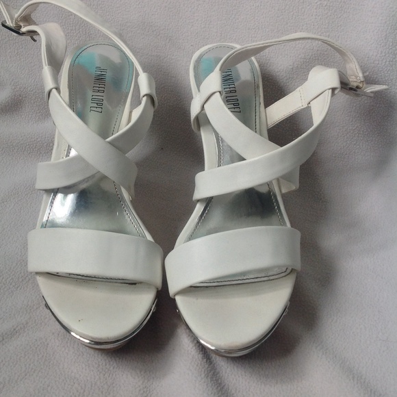 Jenifer Lopez wedges - Picture 2 of 2