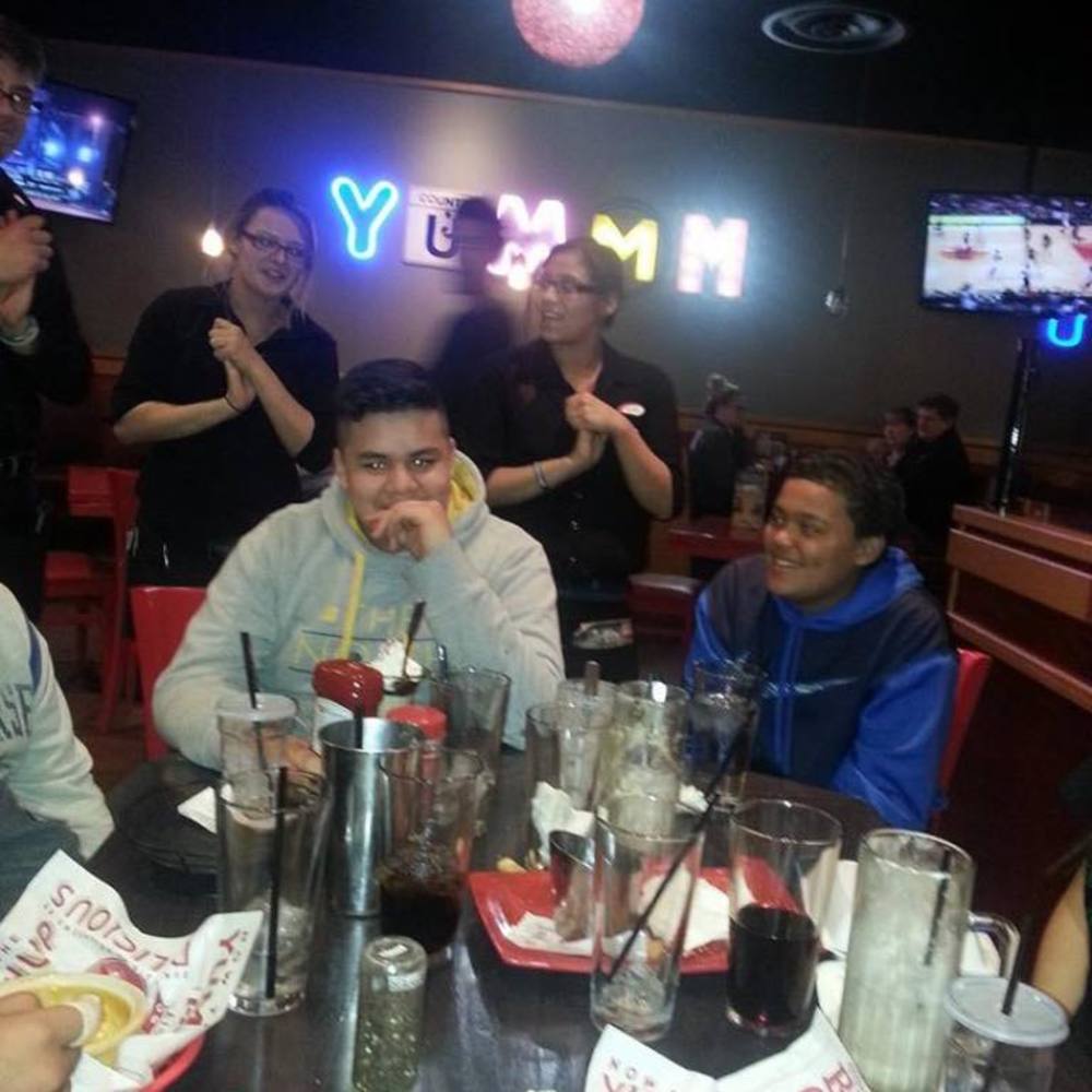 Meet your Posher, Amner