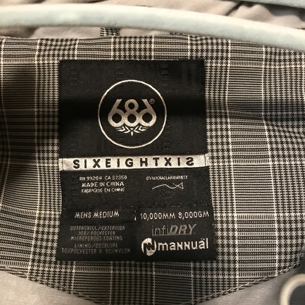Snowboarding jacket - Picture 3 of 3