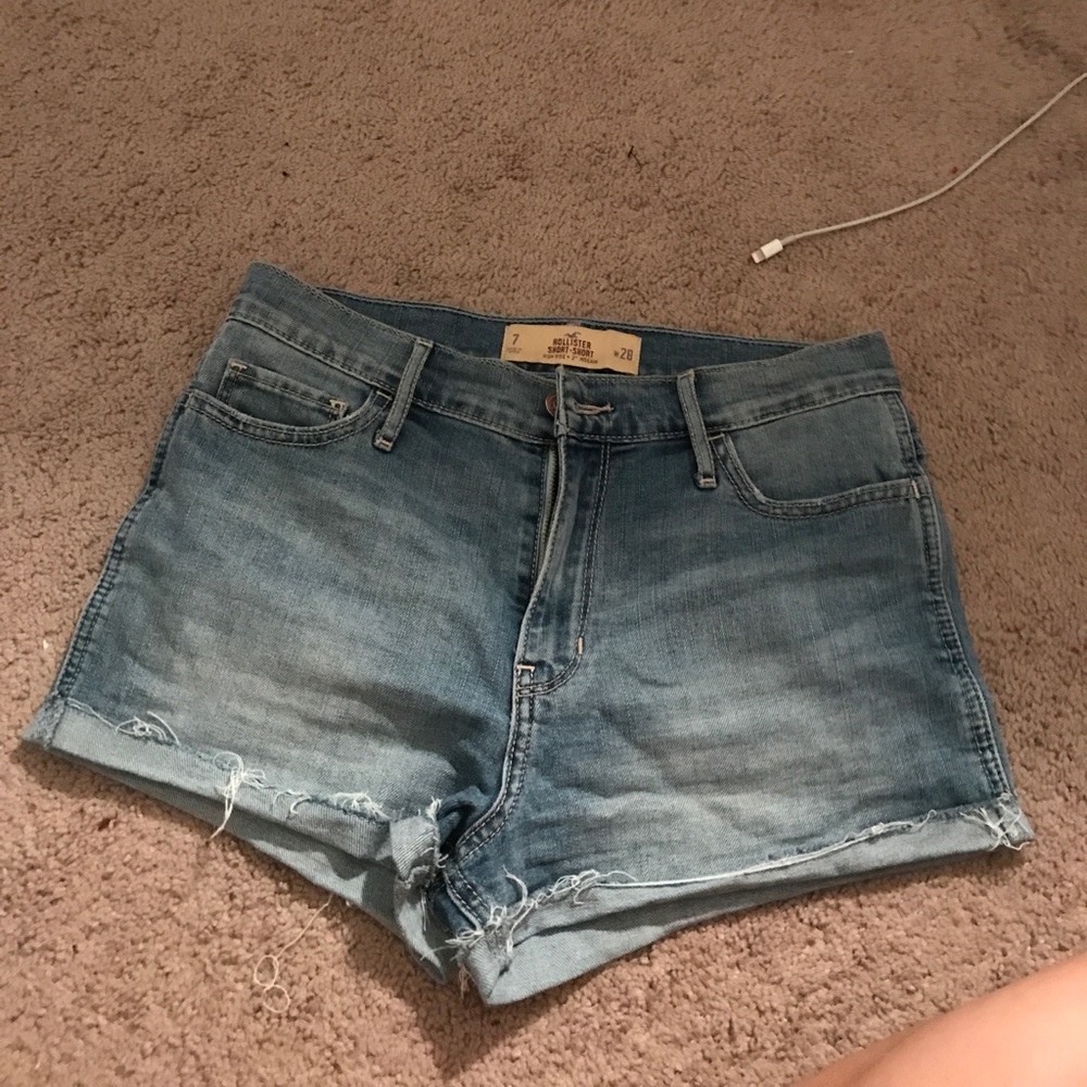 Hollister shorts. Size 7