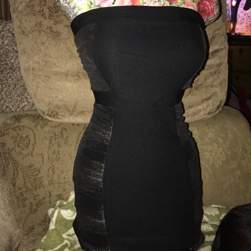 Mystic black strapless dress