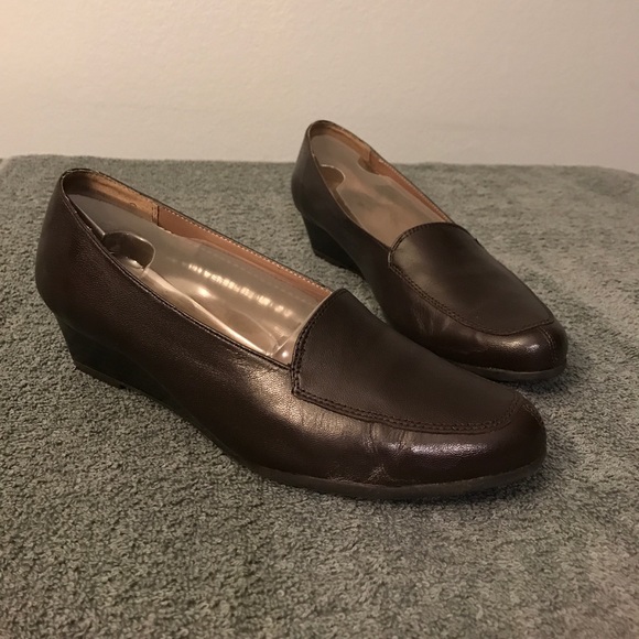 low wedge loafers