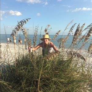 Meet your Posher, Melissa