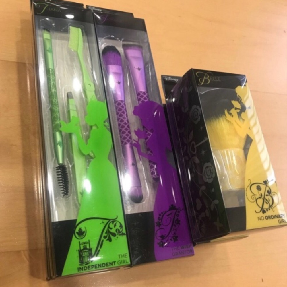 Disney London SOHO makeup brushes