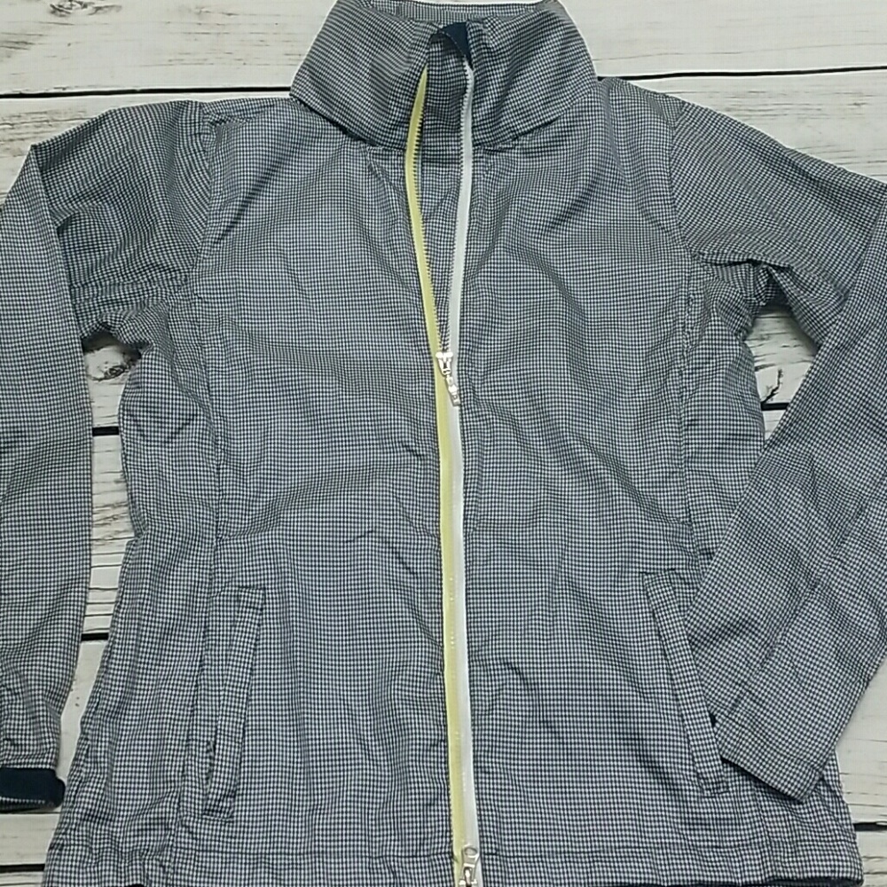Izod Windbreaker with hidden hoodie