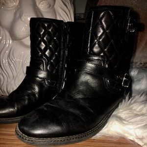 Arturo Chiang  black booties