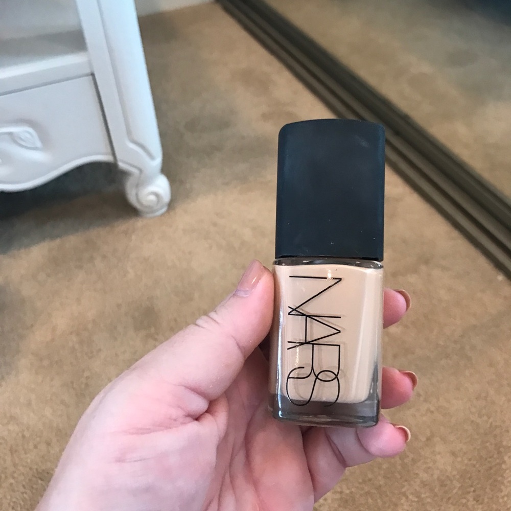 Nars Sheer Glow