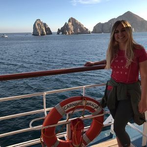 Meet your Posher, Kenzie