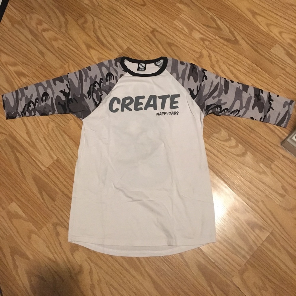 3/4 sleeved t shirt