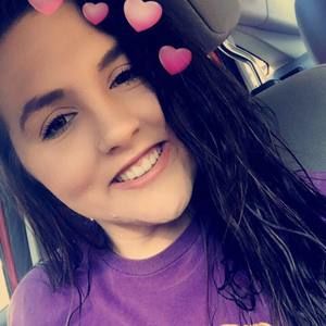 Meet your Posher, Lea