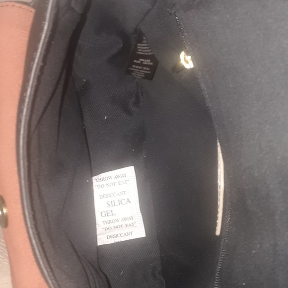 Fossil purse brand new tags still on - Picture 3 of 7