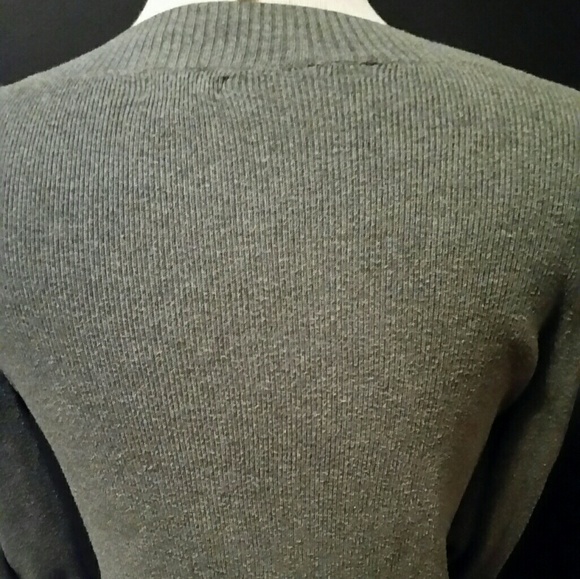 Express Gray Ribbed v neck Sweater - Picture 3 of 4
