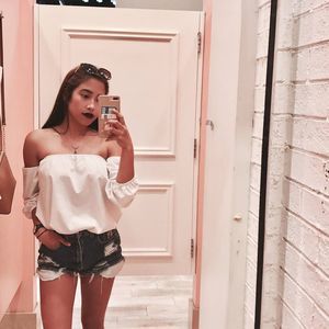 Meet your Posher, Mj