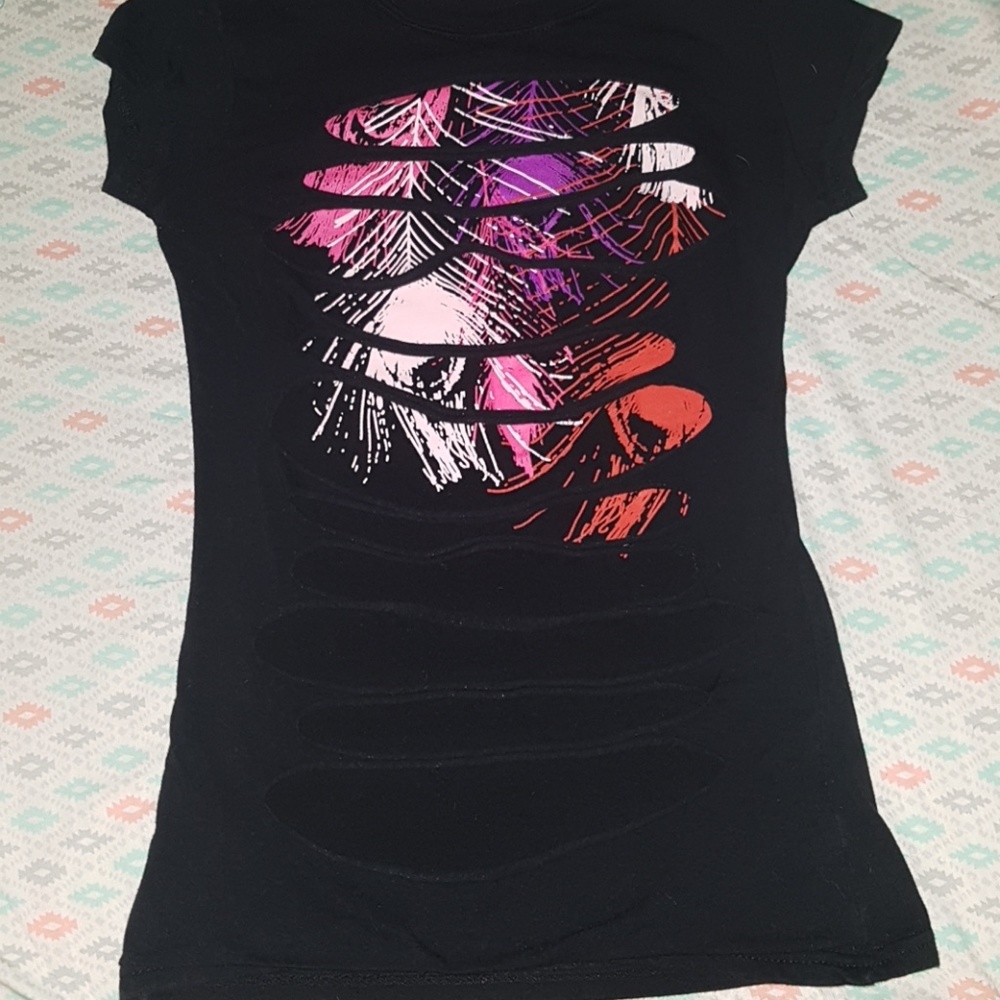 🎀3 for 15🎀 Black Distressed/Shredded Top