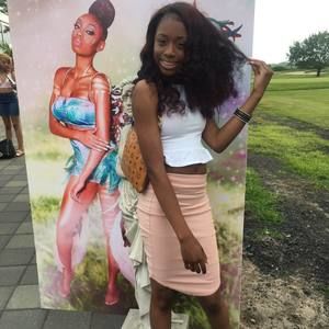 Meet your Posher, Jasmine