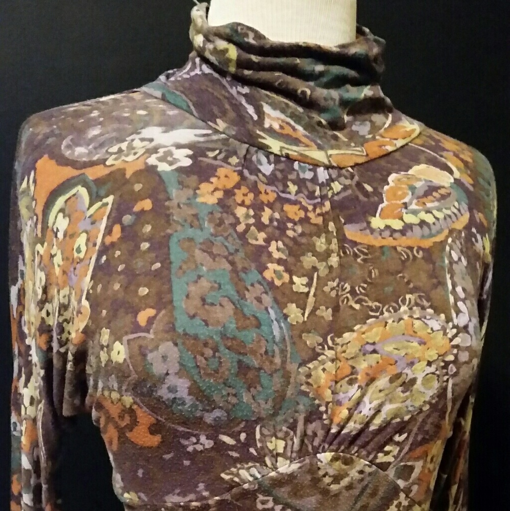 Ivy Jane 70s vibe 3/4 Sleeve Turtleneck Top