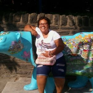 Meet your Posher, Alanda