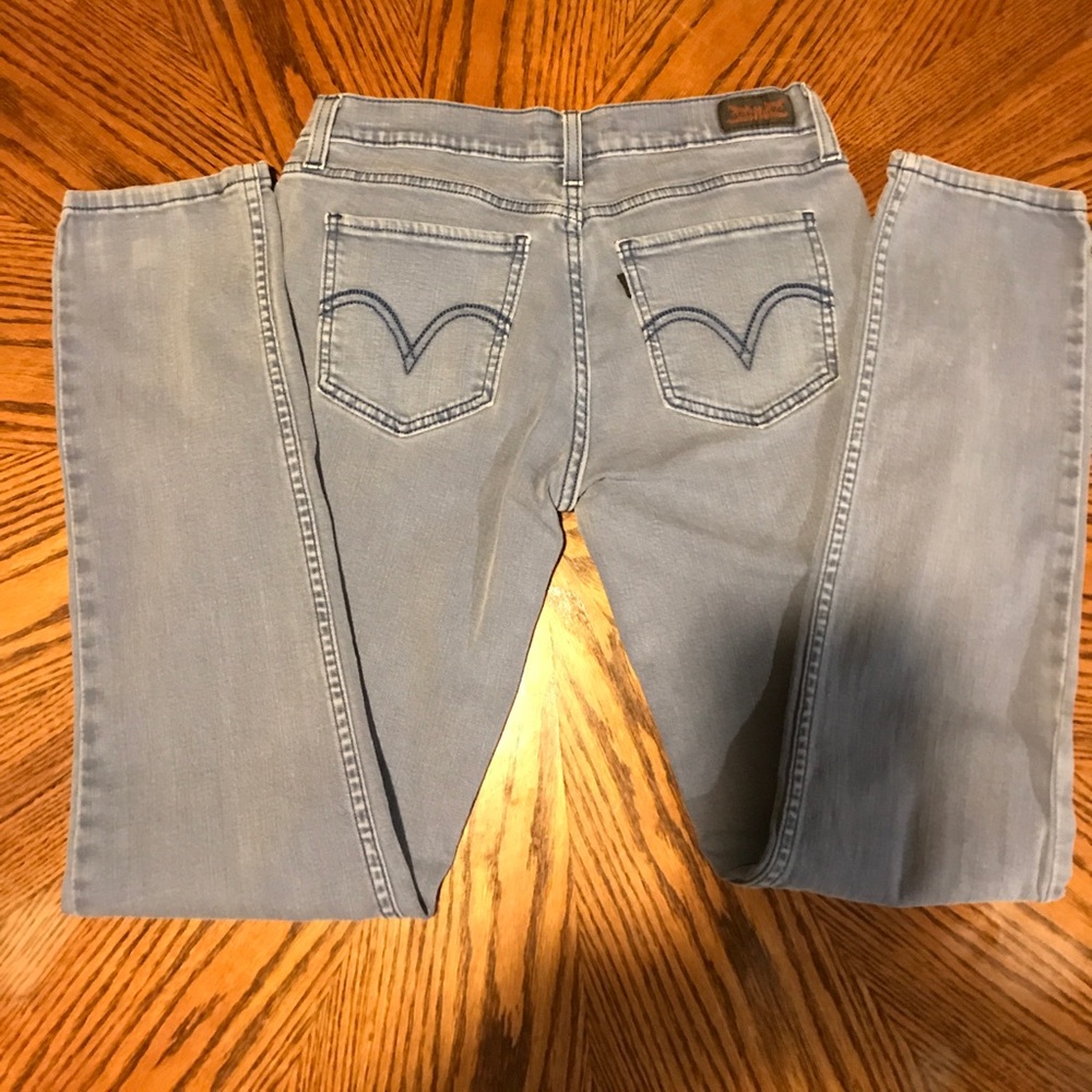 Levi's 524"" Too SuperLow Blue Size: 9M Skinny Jns