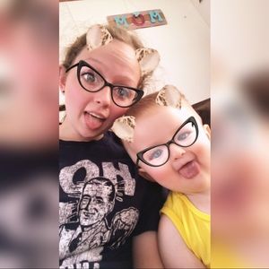 Meet your Posher, April