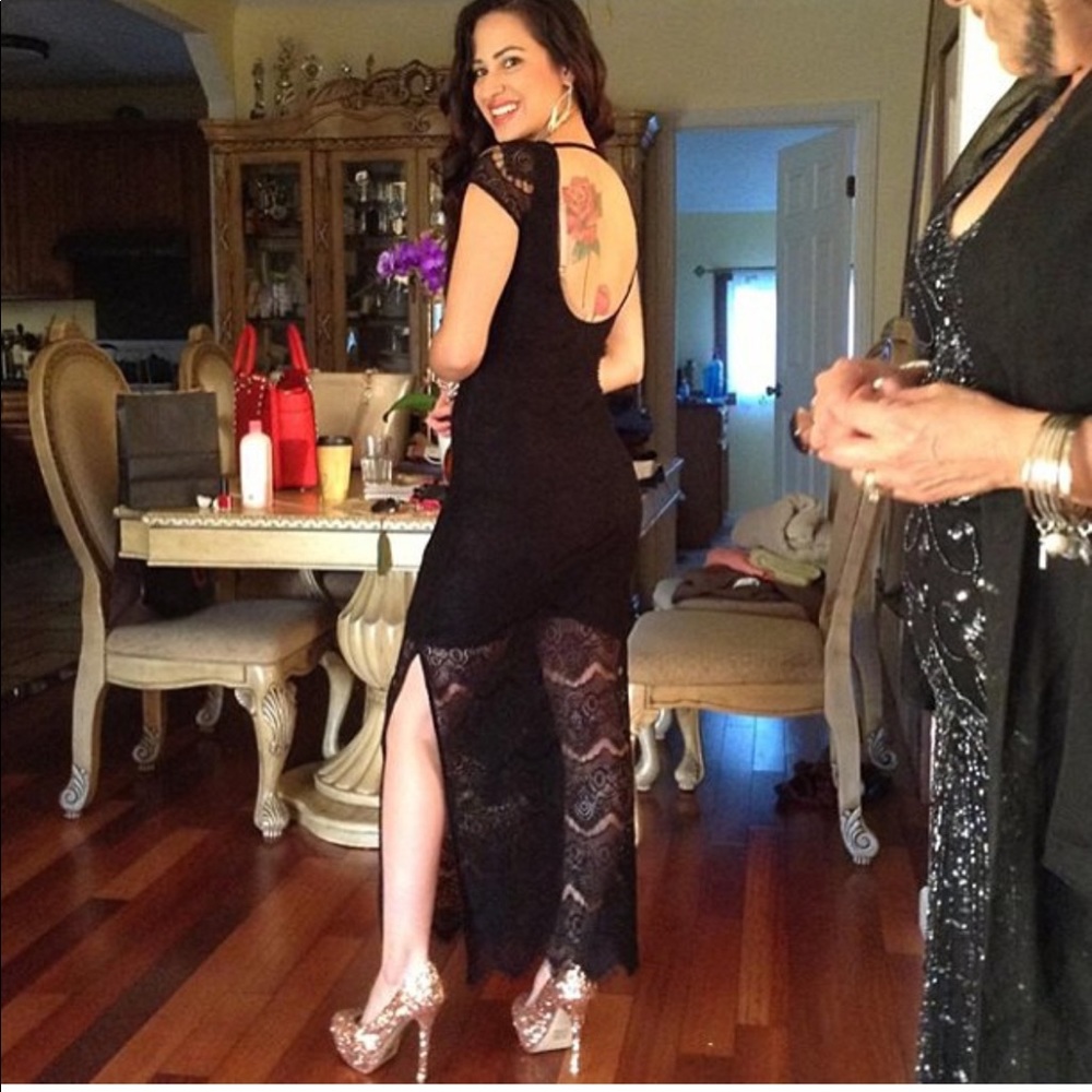 🔵BEBE black dress: only worn once to an event