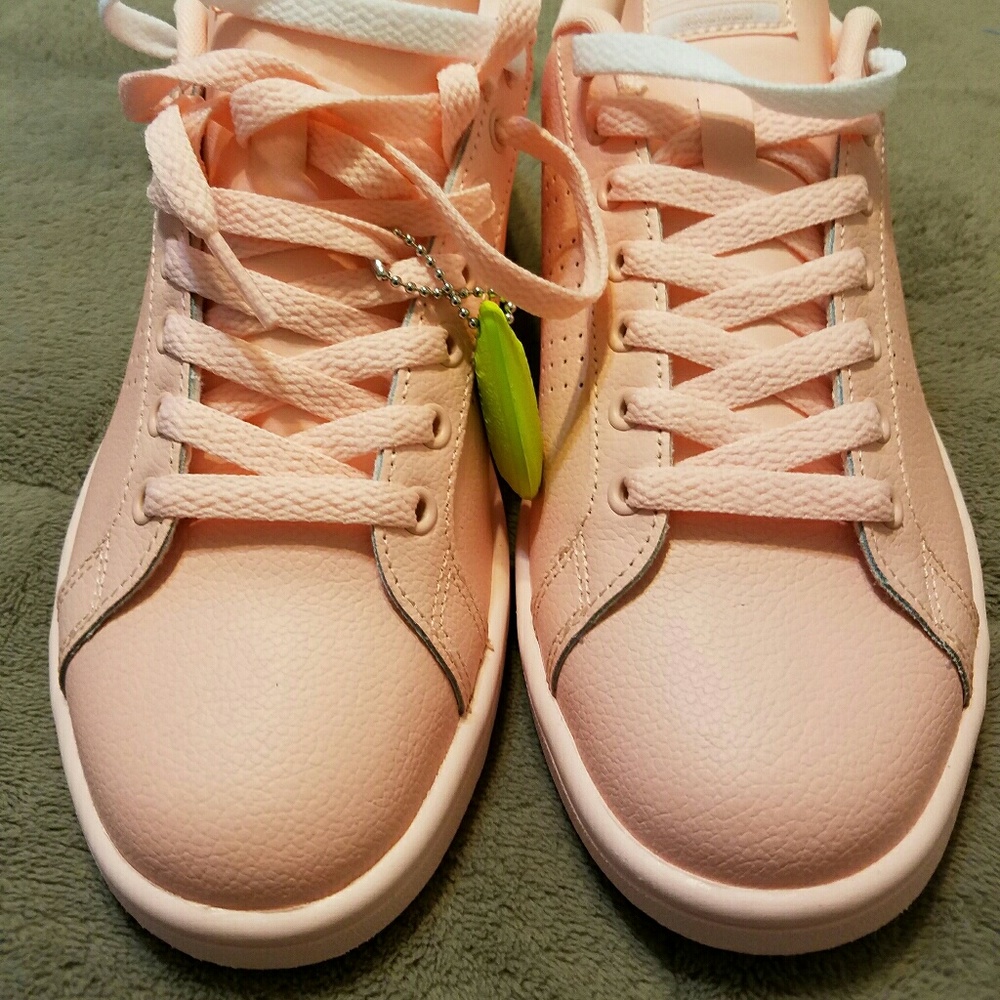 NWOB - Adidas Peach Colored Woman's Shoe