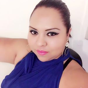 Meet your Posher, Roxanna