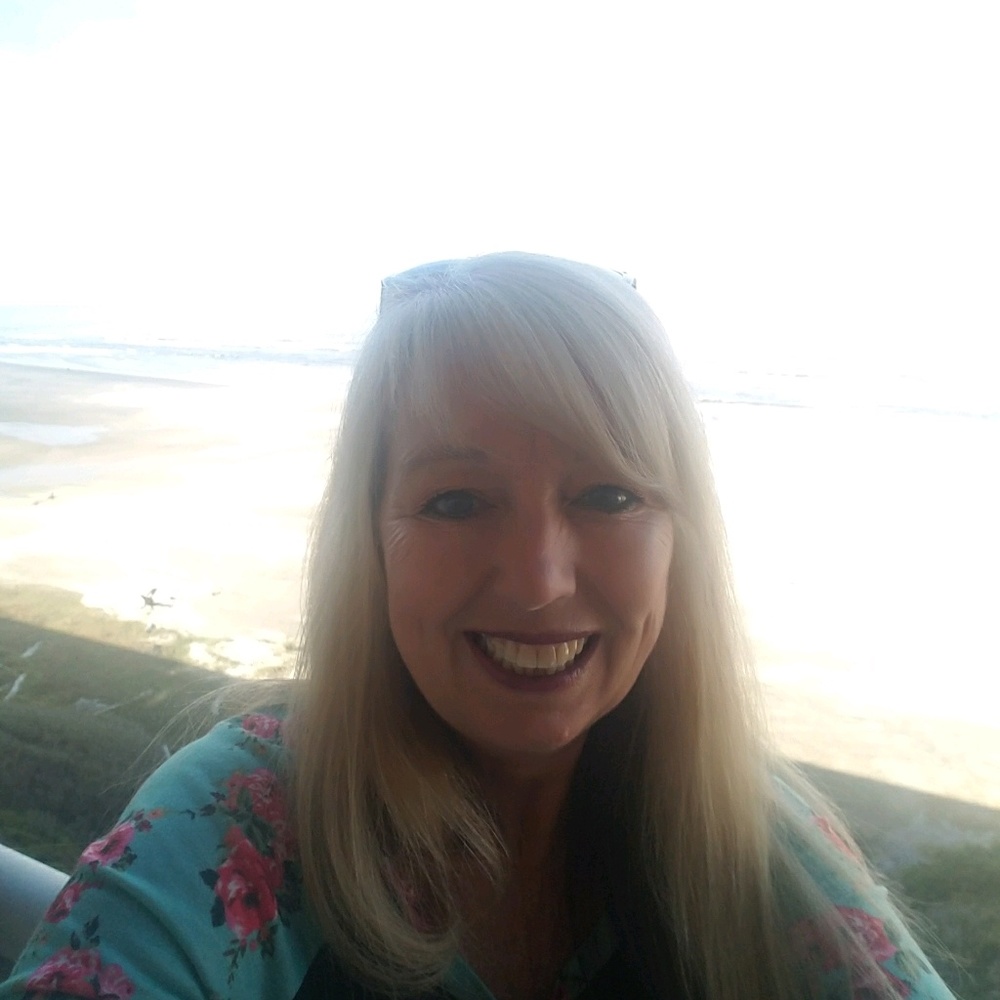 Meet your Posher, Cynthia