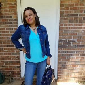 Meet your Posher, Lauri ann