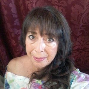 Meet your Posher, Lorraine