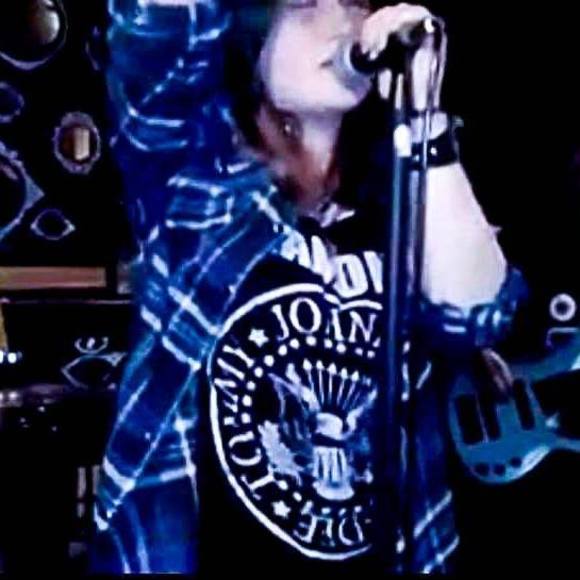 Meet your Posher, Rosa - Picture 1 of 1