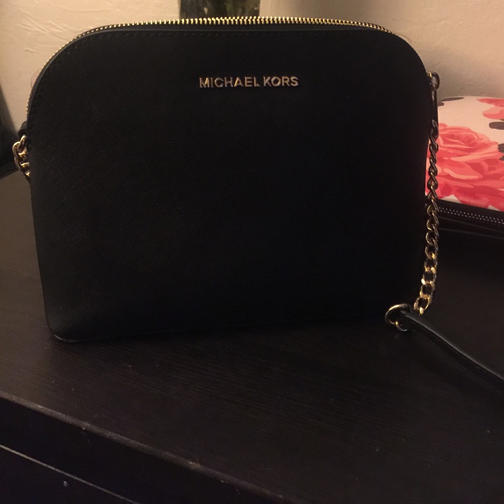 Black Michael Kors Dome Crossbody Bag - Like new!!