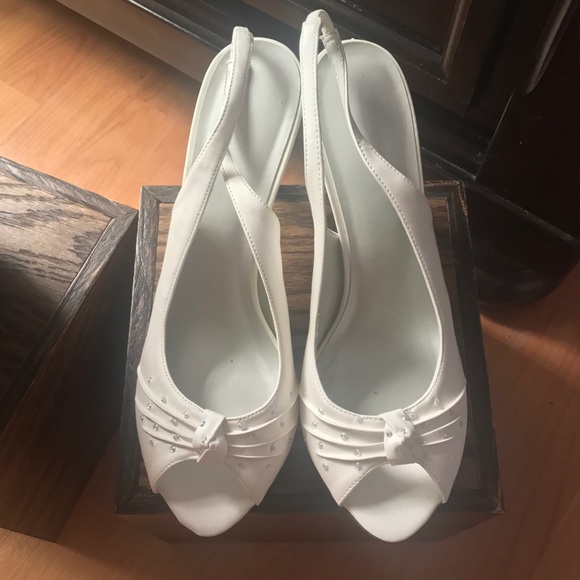 payless shoe stretcher